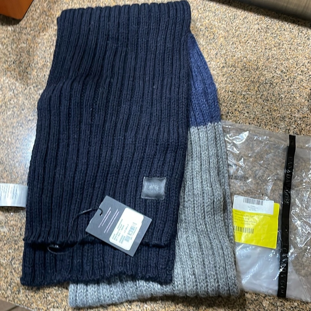 NWT Men’s Canada Goose Navy Block Rob Scarf